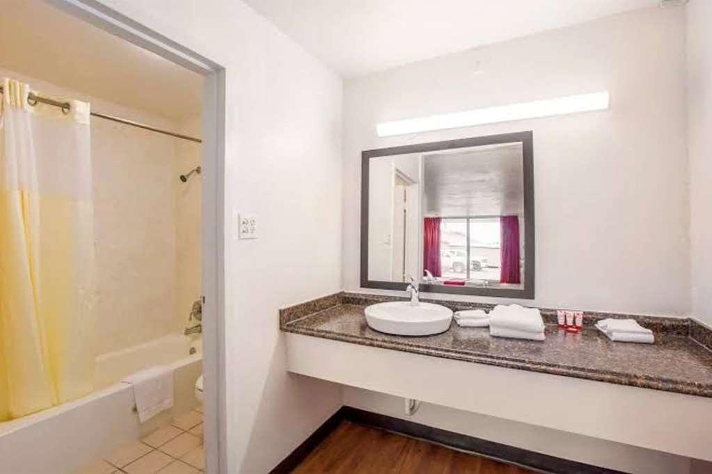 Travelodge By Wyndham Baton Rouge East Zimmer foto